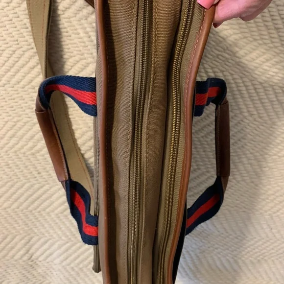 Tommy Hilfiger Classic canvas& leather messenger/laptop bag - Picture 8 of 15